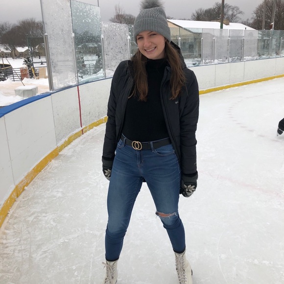 Meet your Posher, Courtney - Picture 4 of 7